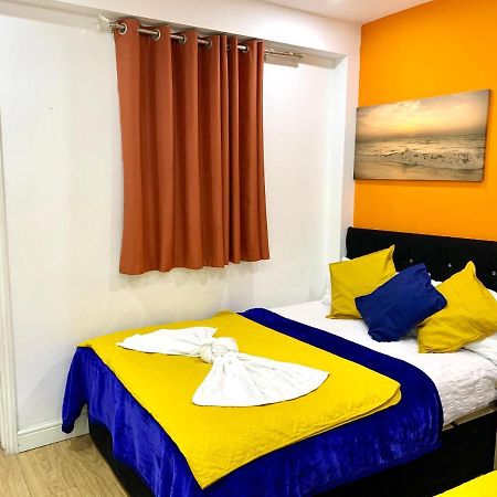 London 2 Bedroom Apartment, Kitchen, Reception And Private Garden Esterno foto