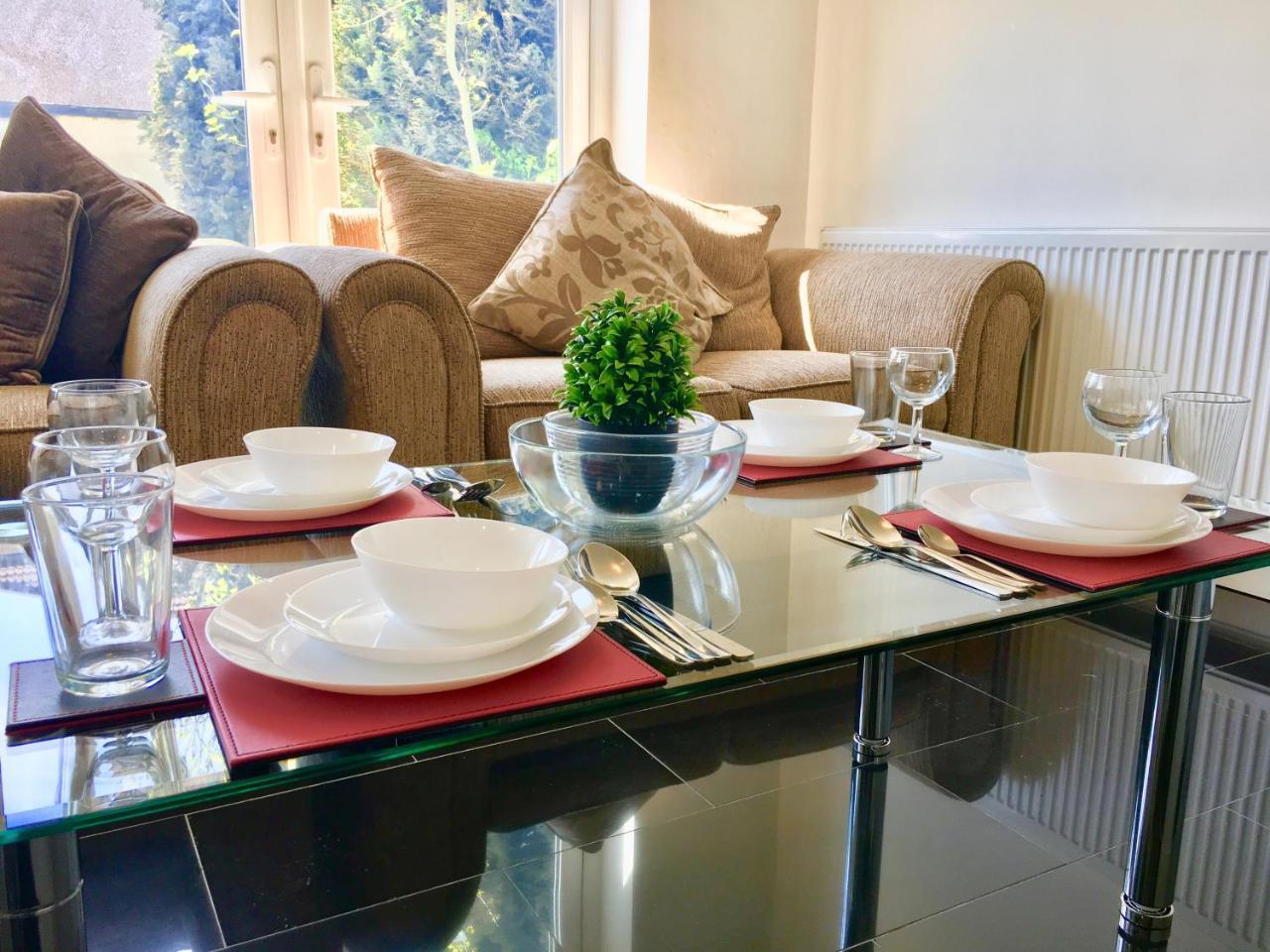 London 2 Bedroom Apartment, Kitchen, Reception And Private Garden Esterno foto