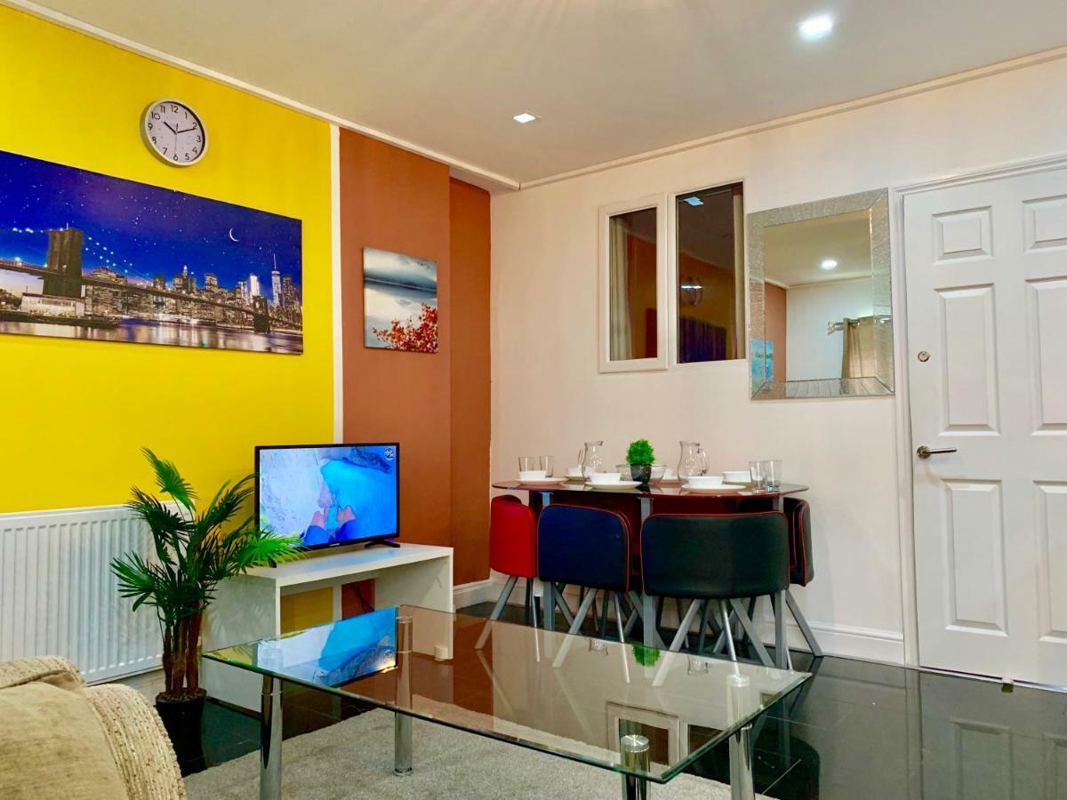 London 2 Bedroom Apartment, Kitchen, Reception And Private Garden Esterno foto