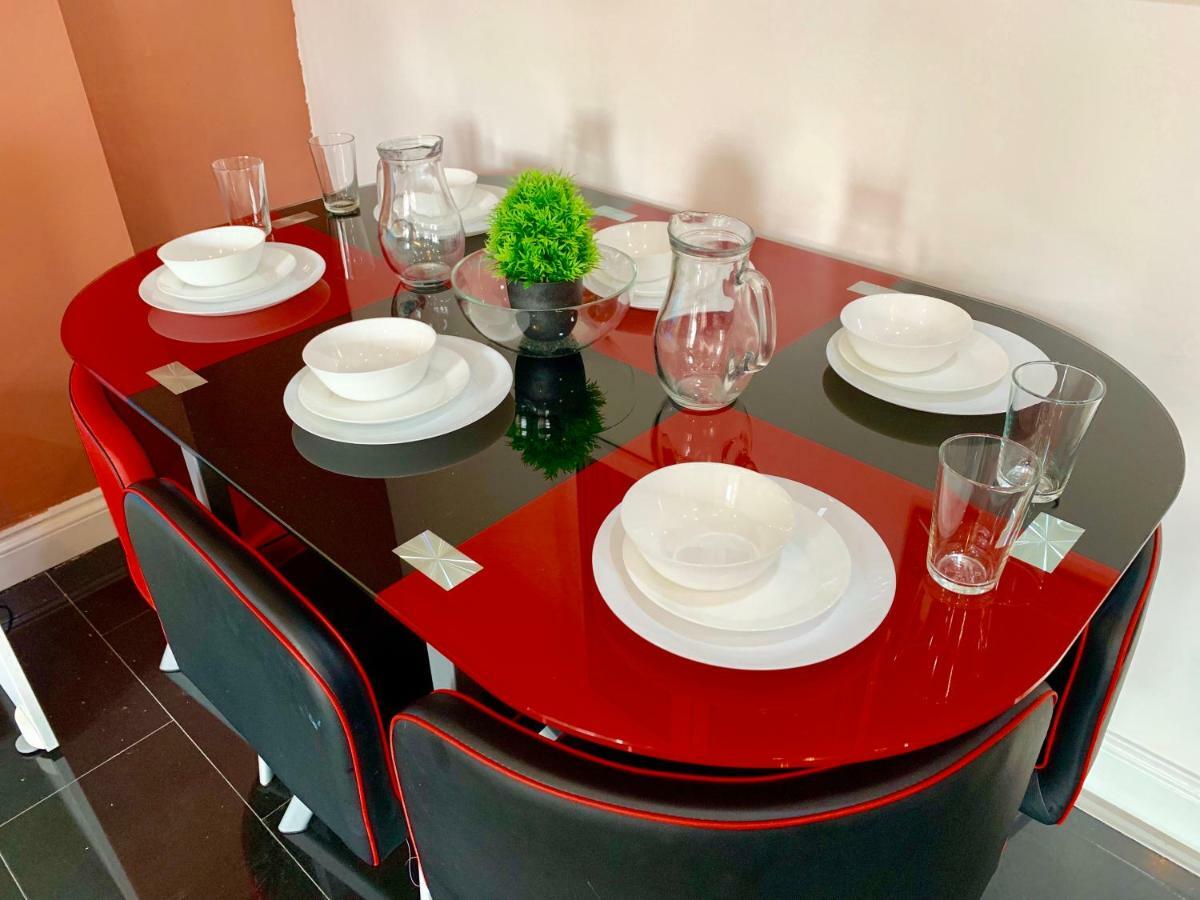 London 2 Bedroom Apartment, Kitchen, Reception And Private Garden Esterno foto