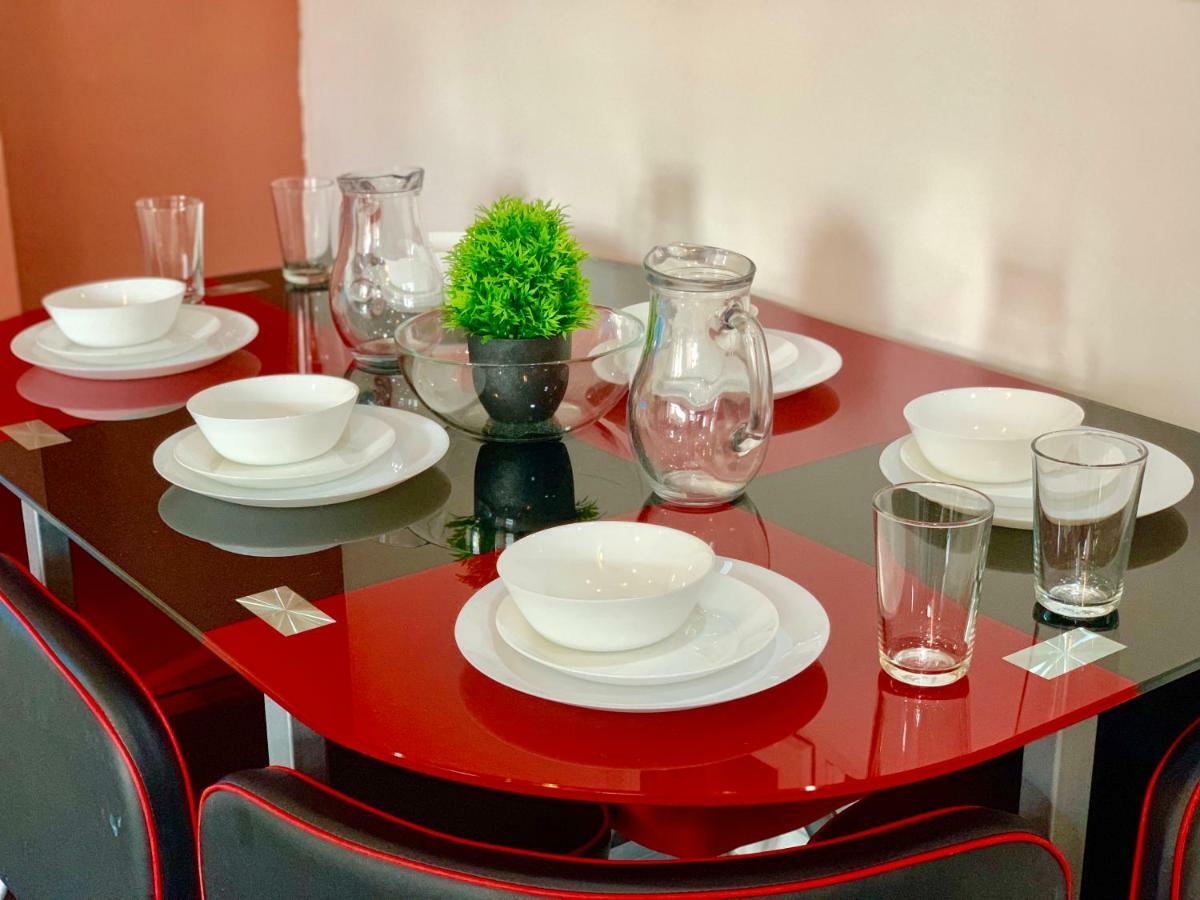 London 2 Bedroom Apartment, Kitchen, Reception And Private Garden Esterno foto